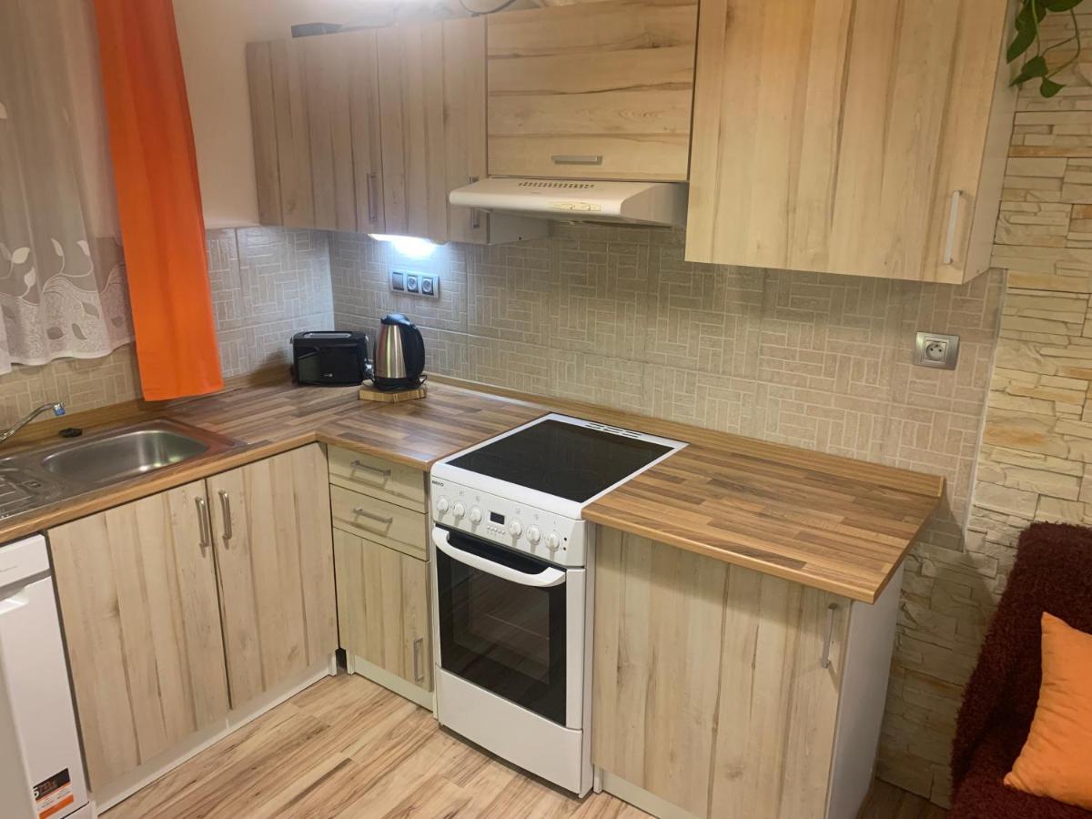 Apartman Slunecnice S Terasou Ceske Budejovice Ngoại thất bức ảnh