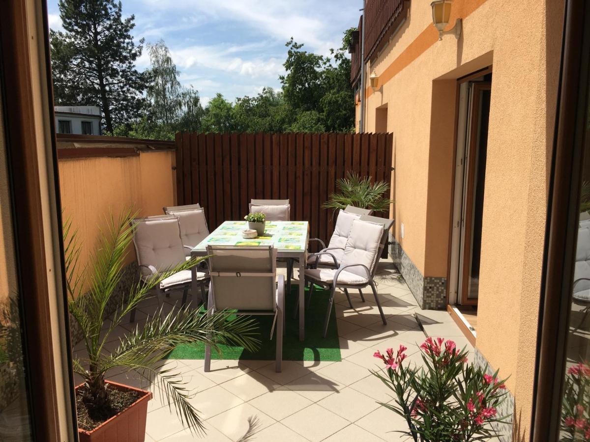 Apartman Slunecnice S Terasou Ceske Budejovice Ngoại thất bức ảnh